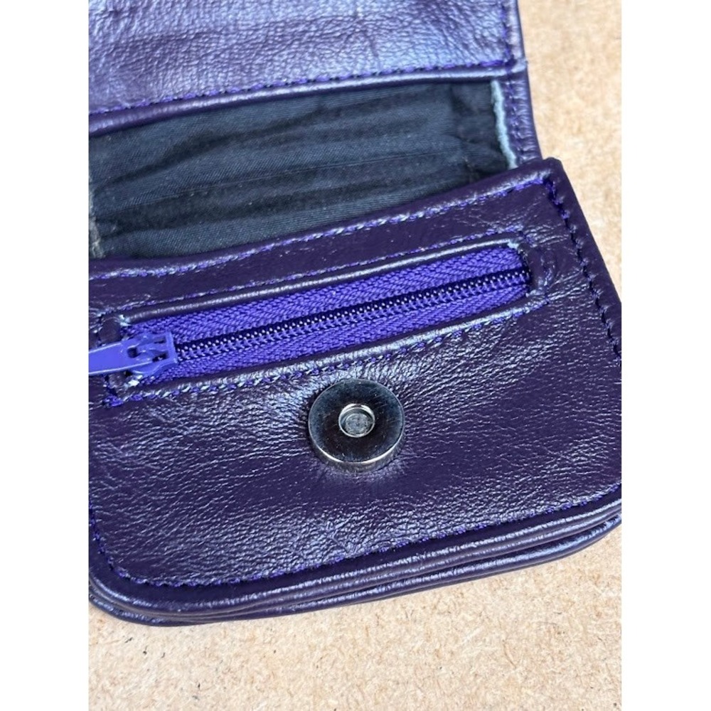 Small Purple Leather Card Holder with Scottie Dog Accent - Picture 2 of 7
